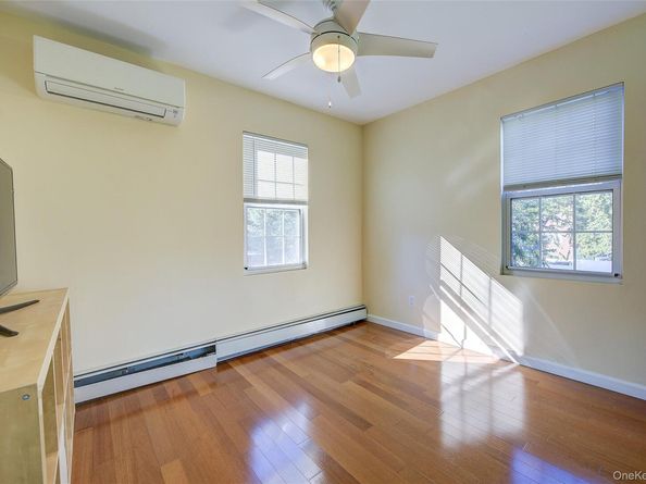 3520 159th Street, Flushing NY 11358