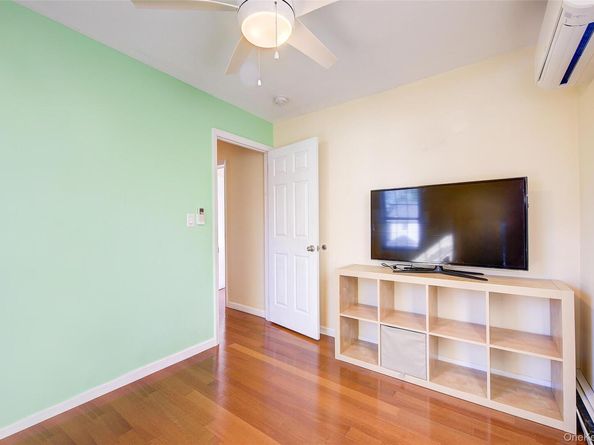 3520 159th Street, Flushing NY 11358