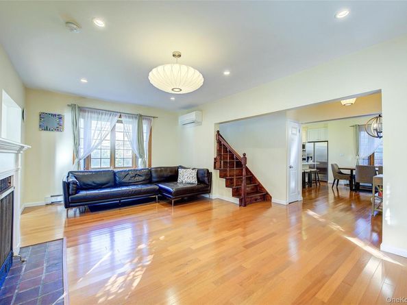 3520 159th Street, Flushing NY 11358