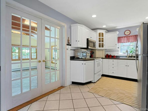 49 Nanny Hagen Road, Thornwood NY 10594