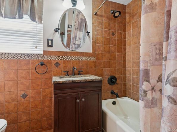 14 Bell Court, Bellmore NY 11710