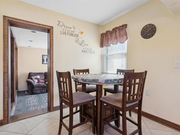 14 Bell Court, Bellmore NY 11710