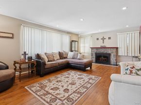 14 Bell Court, Bellmore NY 11710