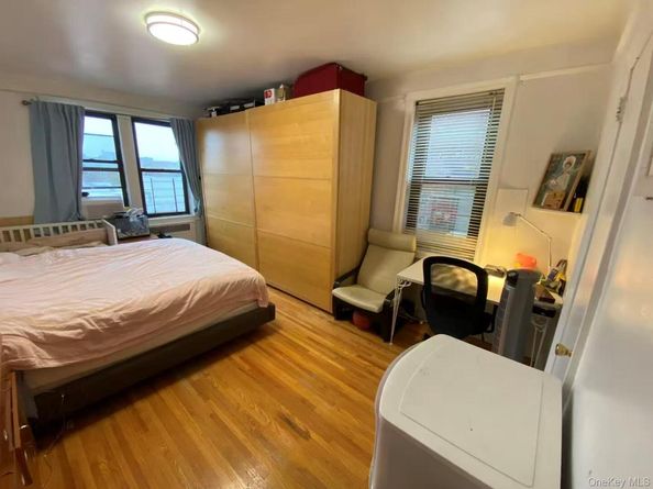 42-52 Layton Street 6F, Elmhurst NY 11373