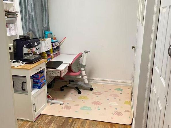 42-52 Layton Street 6F, Elmhurst NY 11373