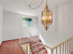 82 Barry Lane, Syosset NY 11791