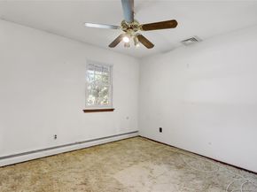 82 Barry Lane, Syosset NY 11791