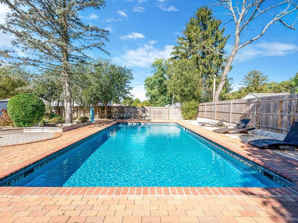 19 Dumond Place, Coram NY 11727
