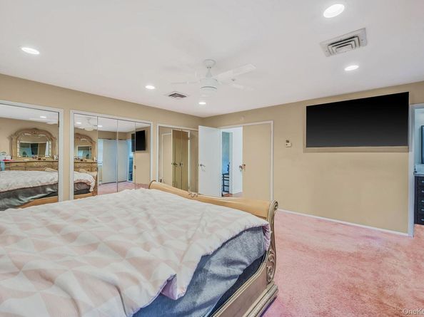19 Dumond Place, Coram NY 11727
