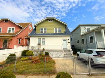 552 Beach 68th Street