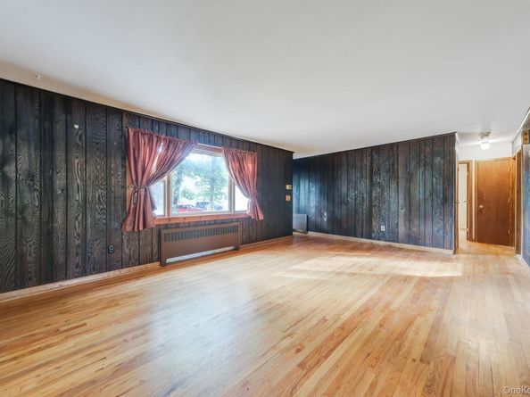 175 Pleasant Street, Ronkonkoma NY 11779
