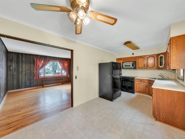 175 Pleasant Street, Ronkonkoma NY 11779