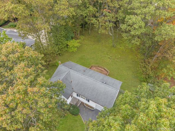 175 Pleasant Street, Ronkonkoma NY 11779
