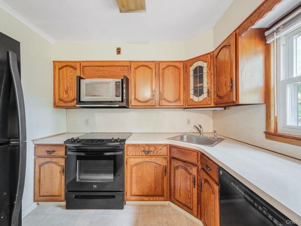 175 Pleasant Street, Ronkonkoma NY 11779