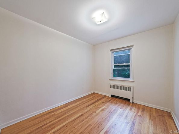 175 Pleasant Street, Ronkonkoma NY 11779
