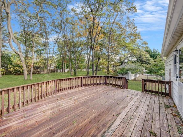 175 Pleasant Street, Ronkonkoma NY 11779