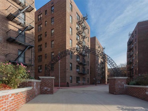 83-77 Woodhaven Boulevard 2A, Woodhaven NY 11421