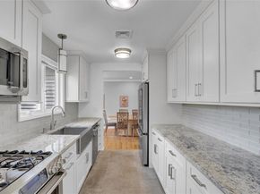 23 Lillian Lane, Plainview NY 11803