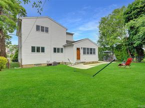 23 Lillian Lane, Plainview NY 11803