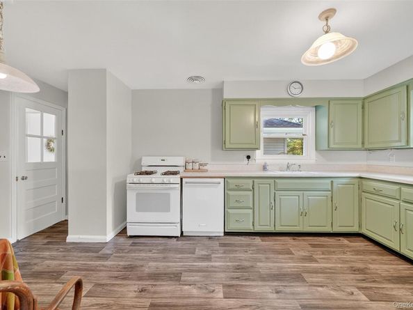 520 Elizabeth Road, Yorktown Heights NY 10598