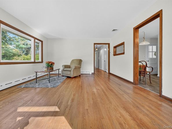 520 Elizabeth Road, Yorktown Heights NY 10598