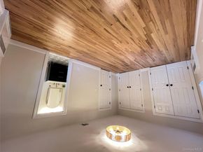 19 Millford Drive, Locust Valley NY 11560