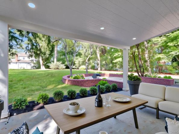 19 Millford Drive, Locust Valley NY 11560