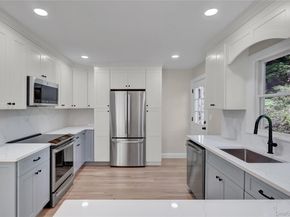 19 Millford Drive, Locust Valley NY 11560