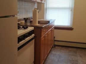 7704 85th Street, Glendale NY 11385