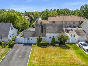 236 Duckpond Drive S, Wantagh NY 11793