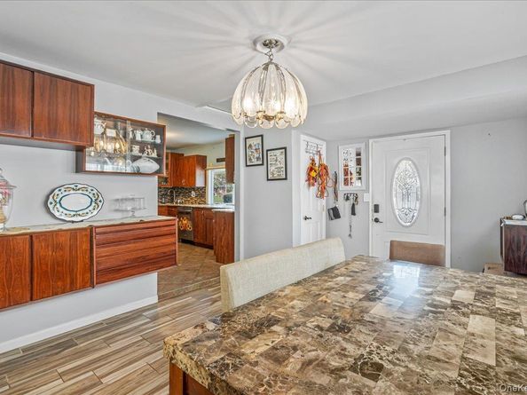 236 Duckpond Drive S, Wantagh NY 11793