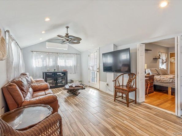236 Duckpond Drive S, Wantagh NY 11793