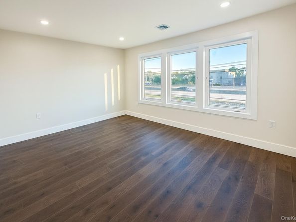 437 Sunrise Highway, West Babylon NY 11704