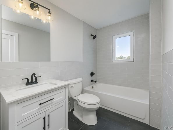 437 Sunrise Highway, West Babylon NY 11704