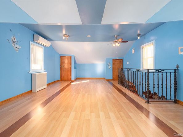 151-25 21 Avenue, Whitestone NY 11357