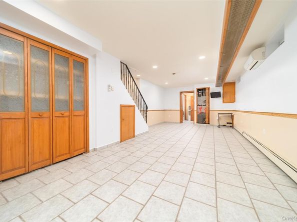 151-25 21 Avenue, Whitestone NY 11357