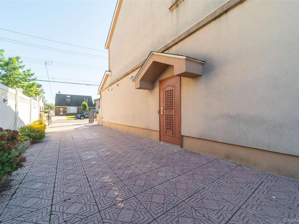 151-25 21 Avenue, Whitestone NY 11357