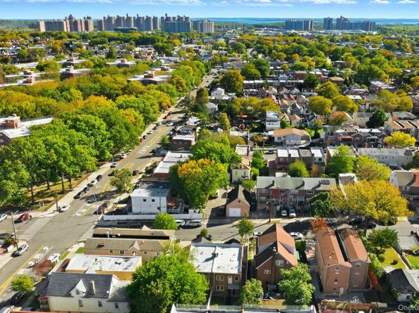 2943 Yates Avenue, Bronx NY 10469