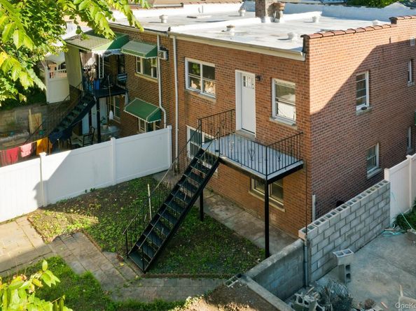 2943 Yates Avenue, Bronx NY 10469