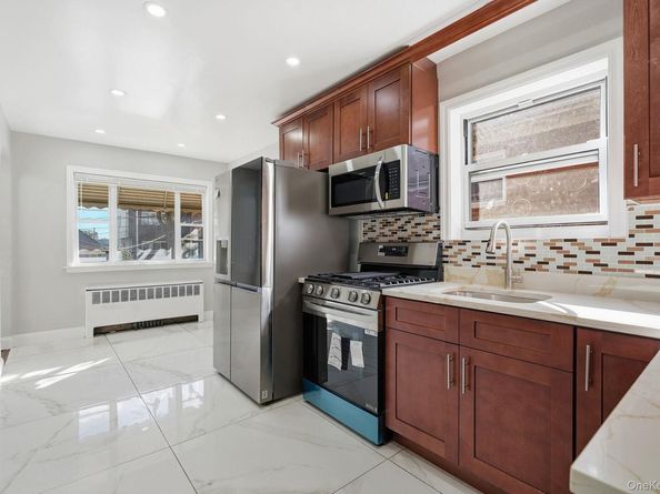 2943 Yates Avenue, Bronx NY 10469