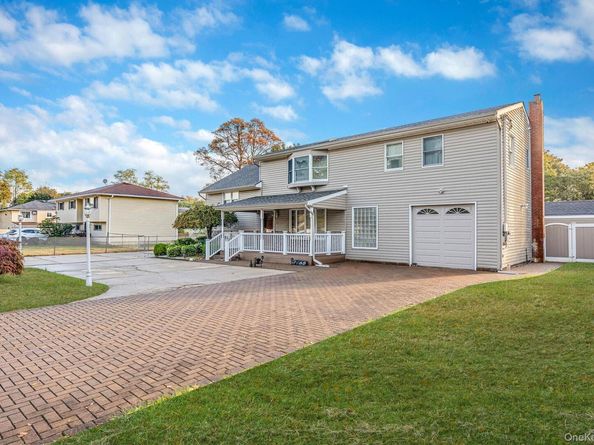 1655 Stein Drive, Bay Shore NY 11706