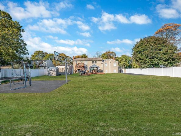 1655 Stein Drive, Bay Shore NY 11706