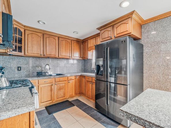 1655 Stein Drive, Bay Shore NY 11706