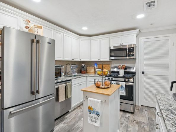 312 Clubhouse Court, Coram NY 11727