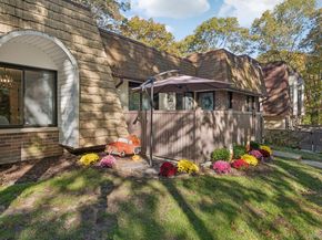 312 Clubhouse Court, Coram NY 11727
