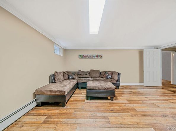 55 Wexford Drive, Oakdale NY 11769