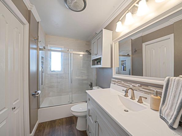 55 Wexford Drive, Oakdale NY 11769