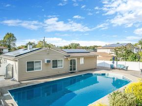 55 Wexford Drive, Oakdale NY 11769