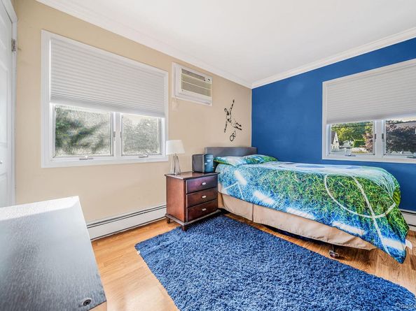 55 Wexford Drive, Oakdale NY 11769