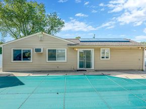 55 Wexford Drive, Oakdale NY 11769